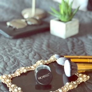 Mica Beauty Shimmer Powder